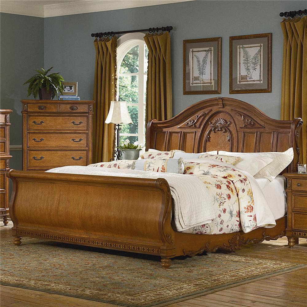 Vaughan Furniture Southern Heritage QueenSize Traditional Sleigh Bed